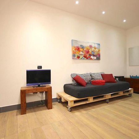 Case Vr Holiday Happy House Verona Bagian luar foto
