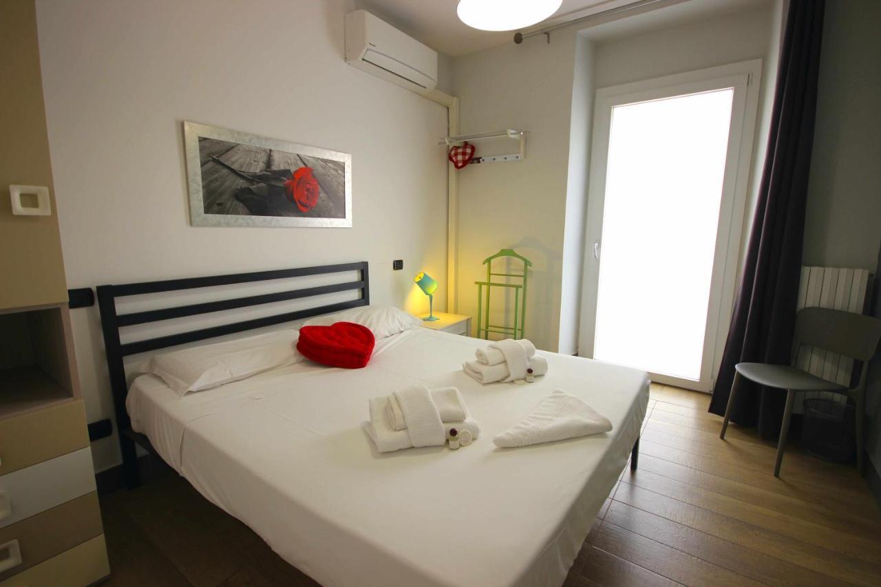 Case Vr Holiday Happy House Verona Bagian luar foto