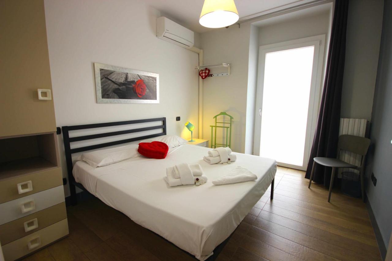 Case Vr Holiday Happy House Verona Bagian luar foto