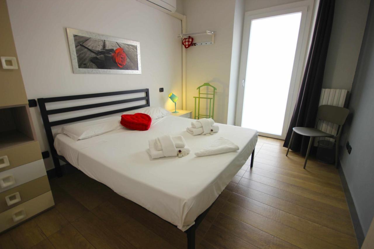 Case Vr Holiday Happy House Verona Bagian luar foto