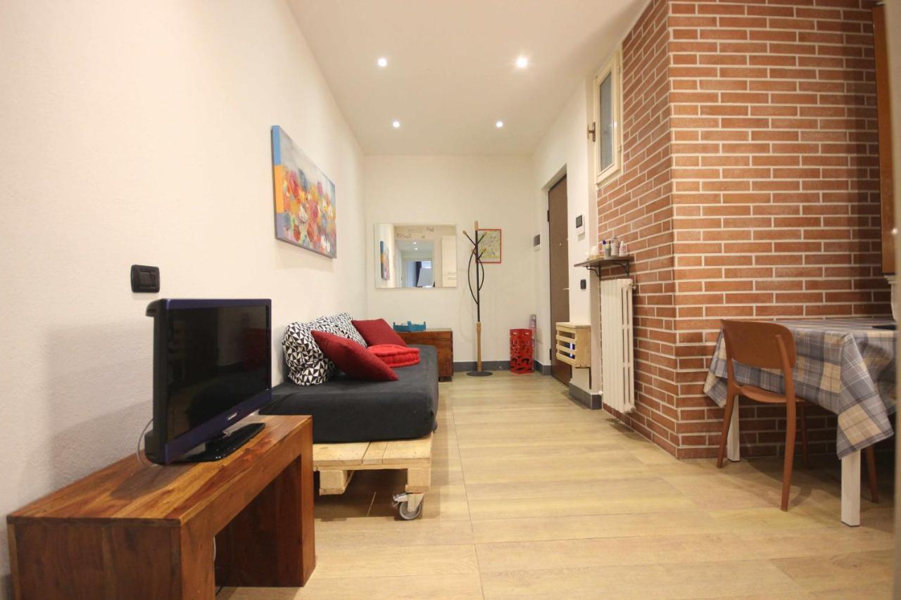 Case Vr Holiday Happy House Verona Bagian luar foto