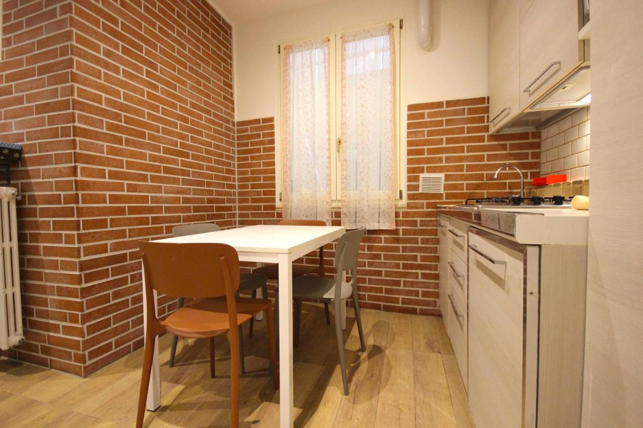 Case Vr Holiday Happy House Verona Bagian luar foto